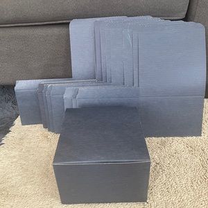 10 Navy Blue Stripe Cardboard Gift Box